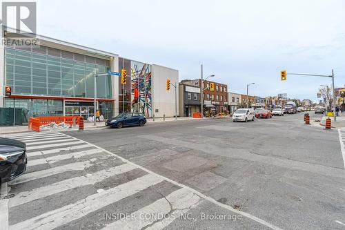 417 - 1603 Eglinton Avenue W, Toronto (Oakwood Village), ON - Outdoor