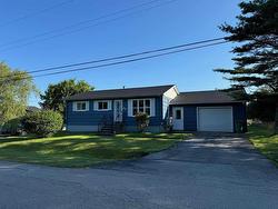 20 Oak Drive  Yarmouth, NS B5A 2R4