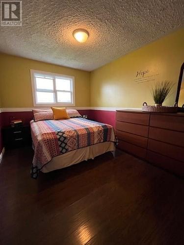 65 Old Cove Road, Rocky Harbour, NL - Indoor Photo Showing Bedroom