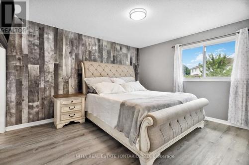 117 Erica Crescent, London, ON - Indoor Photo Showing Bedroom