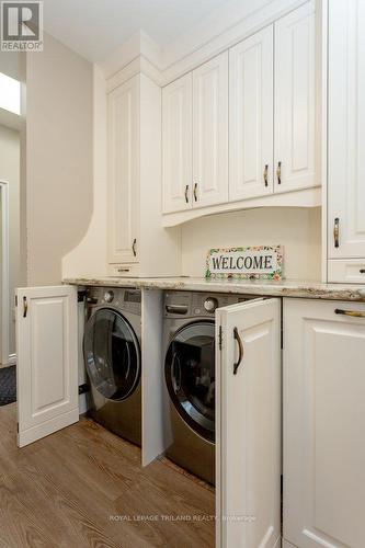 1244 Talbot Street, St. Thomas, ON - Indoor Photo Showing Laundry Room