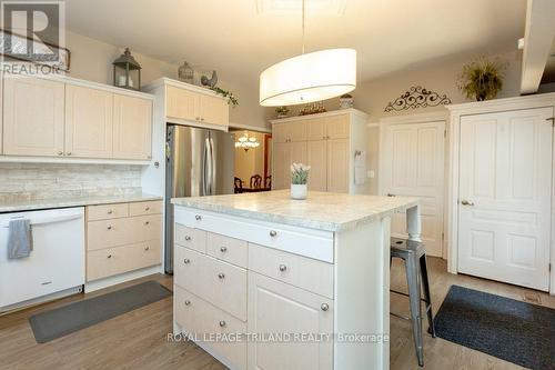 1244 Talbot Street, St. Thomas, ON - Indoor Photo Showing Kitchen