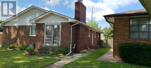 1000 Lens Avenue, Windsor, ON - Outdoor