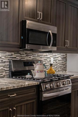 1231 Eastlawn, Windsor, ON - Indoor Photo Showing Kitchen