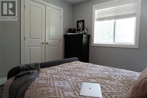 1231 Eastlawn, Windsor, ON - Indoor Photo Showing Bedroom