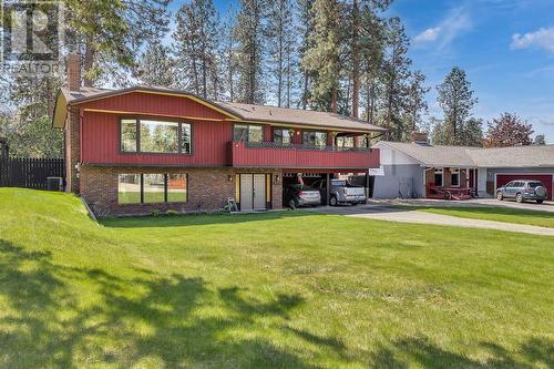 655 Barnaby Road, Kelowna, BC - Outdoor