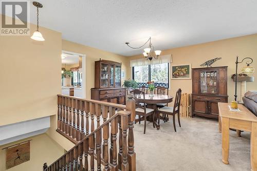 655 Barnaby Road, Kelowna, BC - Indoor Photo Showing Dining Room