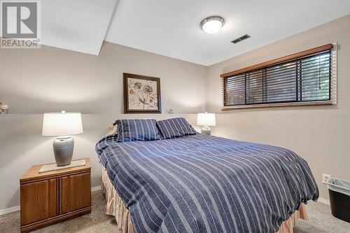 655 Barnaby Road, Kelowna, BC - Indoor Photo Showing Bedroom