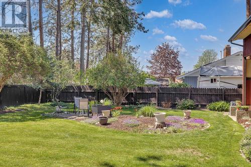 655 Barnaby Road, Kelowna, BC - Outdoor With Backyard