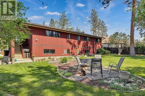 655 Barnaby Road, Kelowna, BC - Outdoor