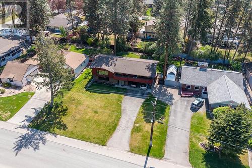 655 Barnaby Road, Kelowna, BC - Outdoor