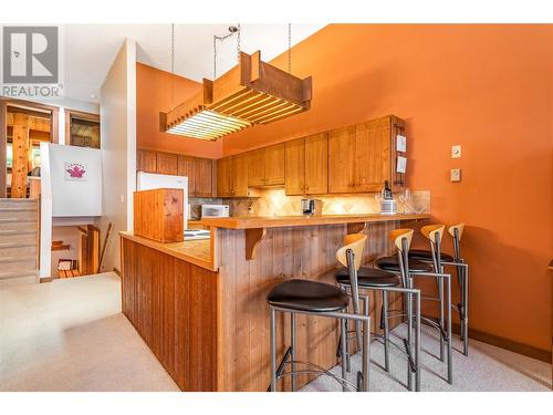 7470 Porcupine Road Unit# 608, Kelowna, BC - Indoor Photo Showing Kitchen