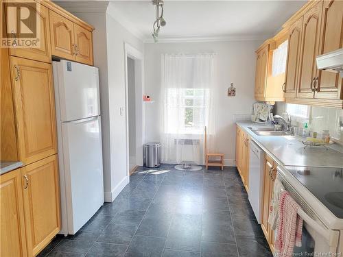 2080 Vallee Lourdes, Bathurst, NB - Indoor Photo Showing Kitchen With Double Sink