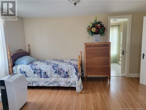 2080 Vallee Lourdes, Bathurst, NB - Indoor Photo Showing Bedroom