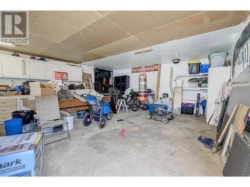 676 Ellis Street, Penticton, BC - Indoor Photo Showing Garage