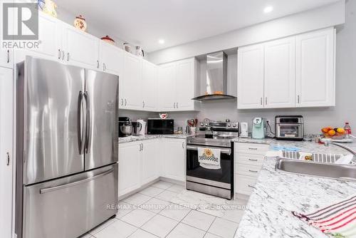 1574 Marina Drive, Fort Erie, ON - Indoor Photo Showing Kitchen With Stainless Steel Kitchen