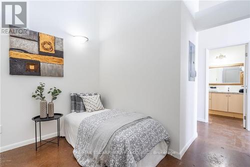 401 - 11 Rebecca Street, Hamilton, ON - Indoor Photo Showing Bedroom