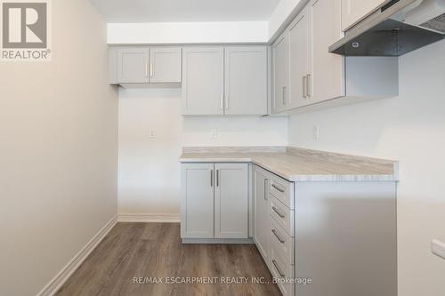 118 - 21 Roxanne Drive, Hamilton, ON - Indoor