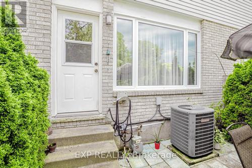 3 - 120 Quigley Road S, Hamilton (Vincent), ON 