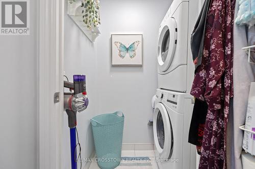 201 - 80 Marine Parade Drive, Toronto (Mimico), ON - Indoor Photo Showing Laundry Room