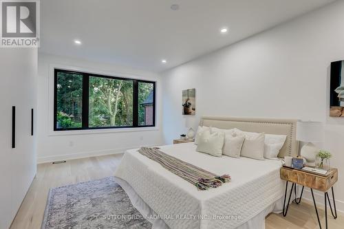 36 Maple Avenue N, Mississauga (Port Credit), ON - Indoor Photo Showing Bedroom