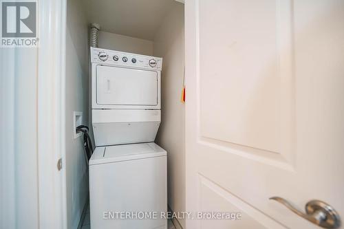 617 - 20 Bloorview Place, Toronto (Don Valley Village), ON - Indoor Photo Showing Laundry Room