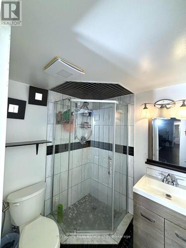 1009 - 4725 Sheppard Avenue, Toronto (Agincourt South-Malvern West), ON - Indoor Photo Showing Bathroom