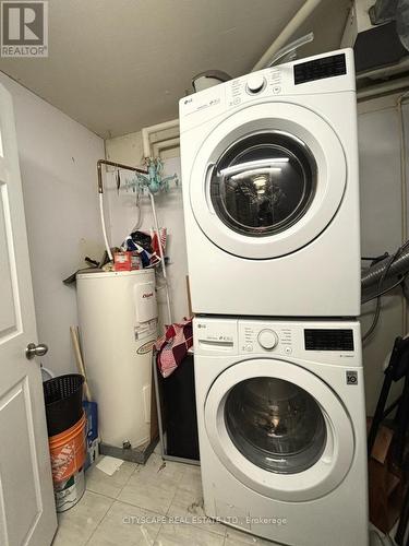 1009 - 4725 Sheppard Avenue, Toronto (Agincourt South-Malvern West), ON - Indoor Photo Showing Laundry Room