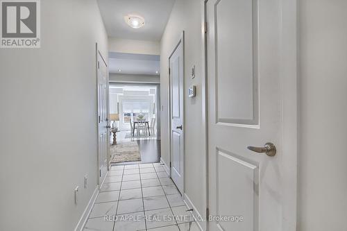 20 Hilts Drive, Richmond Hill, ON - Indoor Photo Showing Other Room