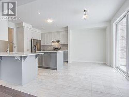 157 Mcmichael Avenue, Vaughan (Kleinburg), ON - Indoor Photo Showing Kitchen With Upgraded Kitchen