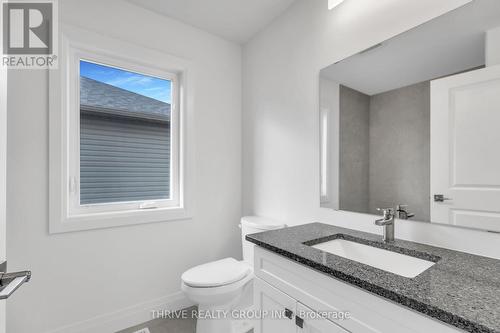 3084 Buroak Drive, London, ON - Indoor Photo Showing Bathroom