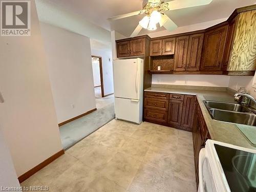 624 Lakeshore Drive Unit# 12, North Bay, ON - Indoor Photo Showing Kitchen With Double Sink