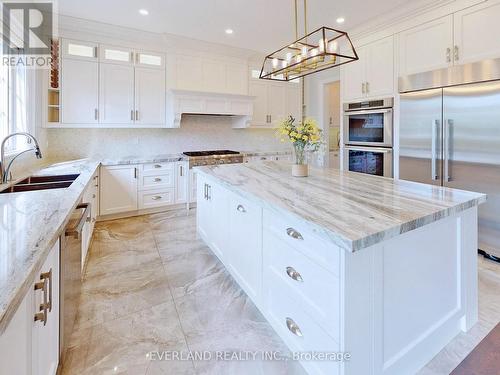 83 Ridgevale Drive, Toronto (Englemount-Lawrence), ON - Indoor Photo Showing Kitchen With Double Sink With Upgraded Kitchen