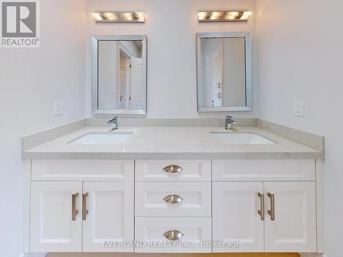 83 Ridgevale Drive, Toronto (Englemount-Lawrence), ON - Indoor Photo Showing Bathroom