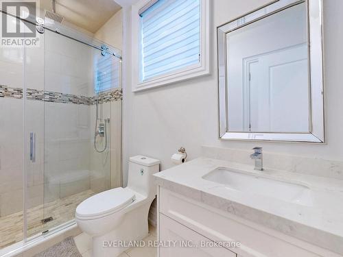 83 Ridgevale Drive, Toronto (Englemount-Lawrence), ON - Indoor Photo Showing Bathroom