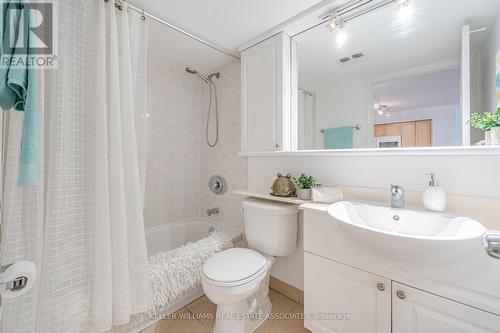 1507 - 388 Bloor Street E, Toronto (Rosedale-Moore Park), ON - Indoor Photo Showing Bathroom