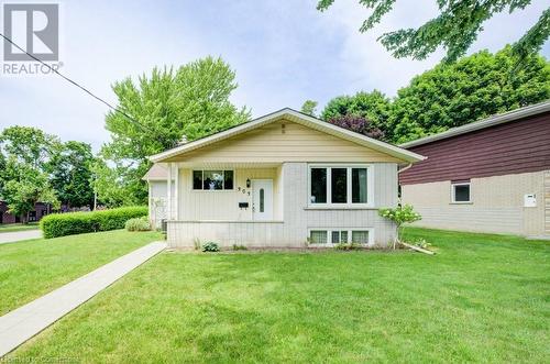 303 Stonybrook Drive, Kitchener, ON - Outdoor