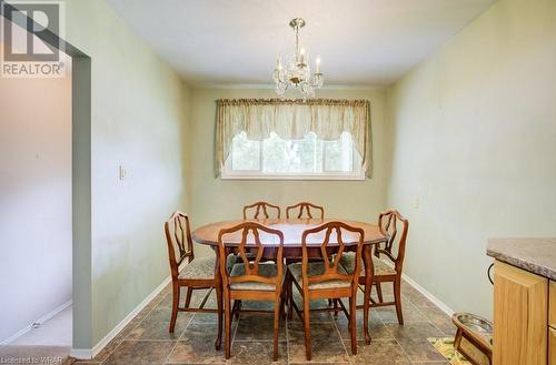 303 Stonybrook Drive, Kitchener, ON - Indoor Photo Showing Dining Room