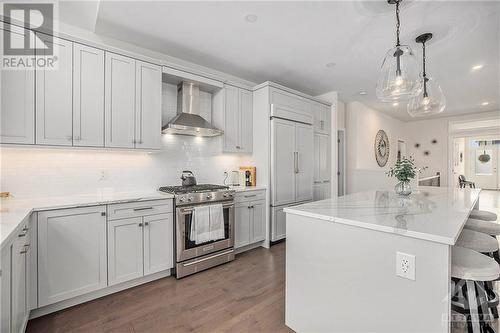 518 Kindred Crescent, Kemptville, ON - Indoor Photo Showing Kitchen With Upgraded Kitchen