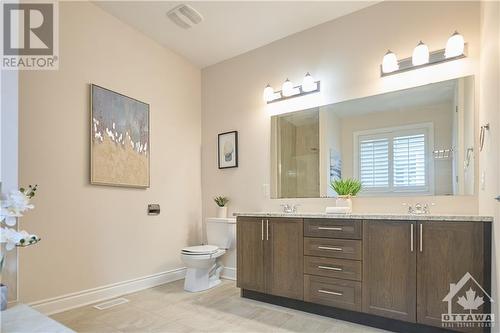 Main floor Ensuite 5-pc - 3243 Harvester Crescent, Kemptville, ON - Indoor Photo Showing Bathroom