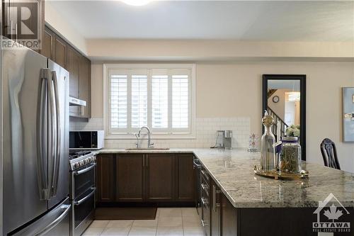 3243 Harvester Crescent, Kemptville, ON - Indoor Photo Showing Kitchen With Upgraded Kitchen