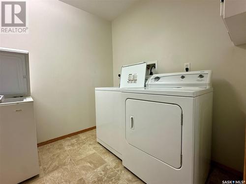 106 4451 Nicurity Drive, Regina, SK - Indoor Photo Showing Laundry Room