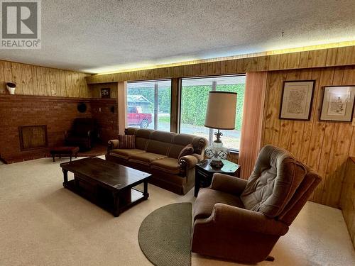 117/105 Sundial Road, Oliver, BC - Indoor Photo Showing Living Room