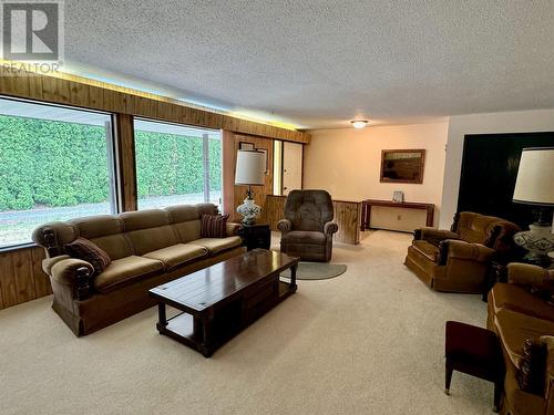 117/105 Sundial Road, Oliver, BC - Indoor Photo Showing Living Room