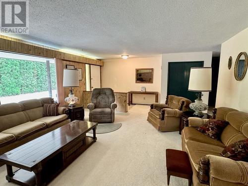 117/105 Sundial Road, Oliver, BC - Indoor Photo Showing Living Room