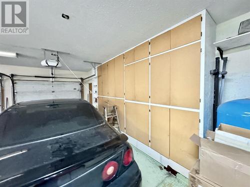 117/105 Sundial Road, Oliver, BC - Indoor Photo Showing Garage