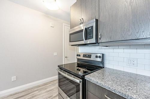 118 King Street E|Unit #418, Hamilton, ON - Indoor Photo Showing Kitchen