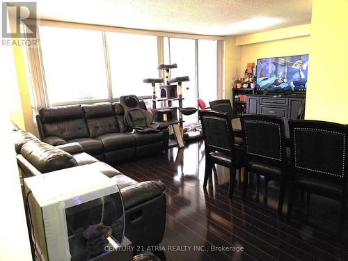 209 - 120 Dundalk Drive, Toronto (Dorset Park), ON - Indoor Photo Showing Living Room