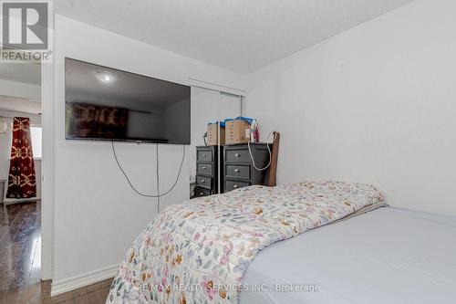 197 Fleetwood Crescent, Brampton (Southgate), ON - Indoor Photo Showing Bedroom