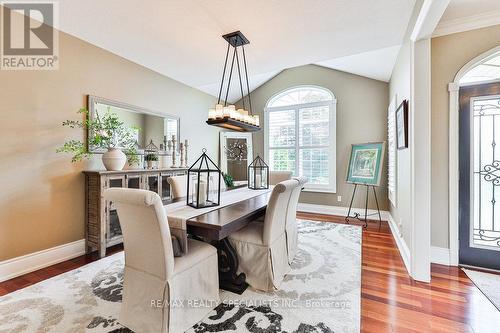 2115 Cunningham Court, Milton (Moffat), ON - Indoor Photo Showing Dining Room